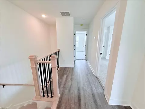 Entry Way - 1076 Mesa Loop, Chesapeake, VA 23320 photo 2 of 2