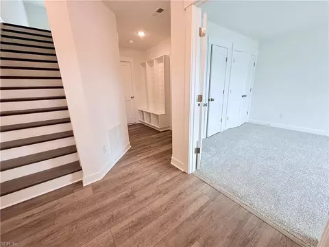 Entry Way - 1074 Mesa Loop, Chesapeake, VA 23320 photo 3 of 3