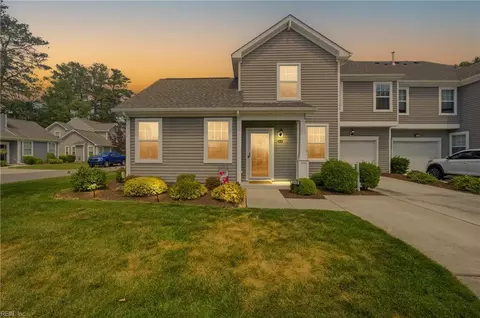 941 Vineyard Pl #B, Suffolk, VA 23435