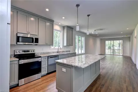 3555 Odi St, West Point, VA 23181
