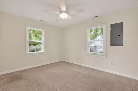 Bedroom - 211 Courtney Dr, Hampton, VA 23669 photo 5 of 7