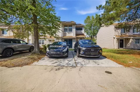 3817 Chimney Creek Dr, Virginia Beach, VA 23462
