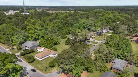 View/Area - 152 Mann Dr, Chesapeake, VA 23322 photo 5 of 6