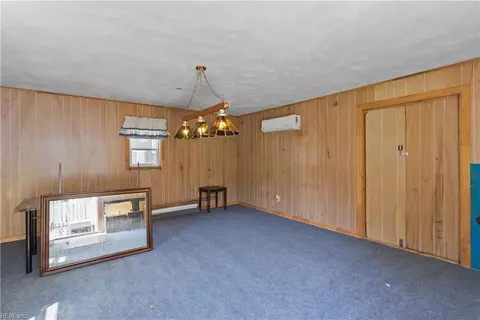 Living - 152 Mann Dr, Chesapeake, VA 23322 photo 7 of 7