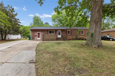520 Beech Dr, Newport News, VA 23601
