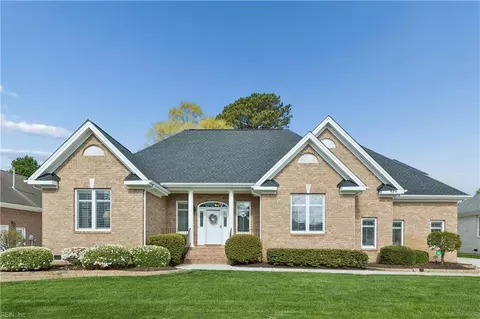 928 Jodi Lynn Trl, Chesapeake, VA 23322