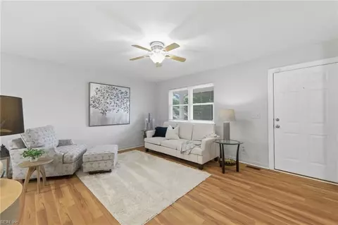 Living - 6 Westover St, Hampton, VA 23669 photo 1 of 5