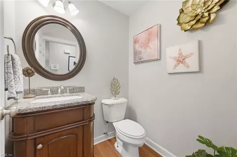 Bath - 6 Westover St, Hampton, VA 23669 photo 1 of 5