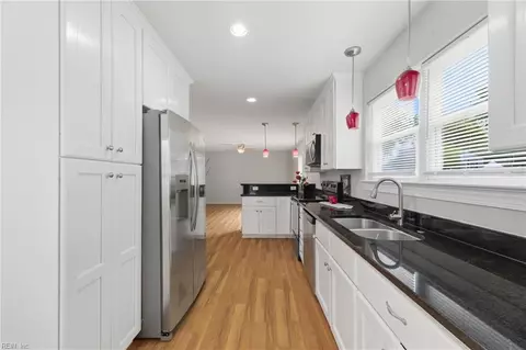 Kitchen - 6 Westover St, Hampton, VA 23669 photo 1 of 2