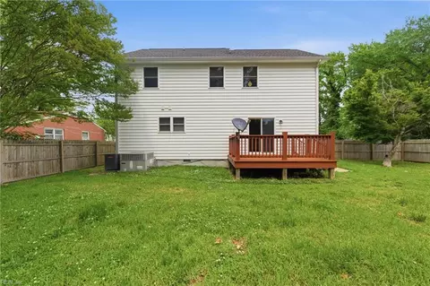 Exterior - 6 Westover St, Hampton, VA 23669 photo 5 of 6
