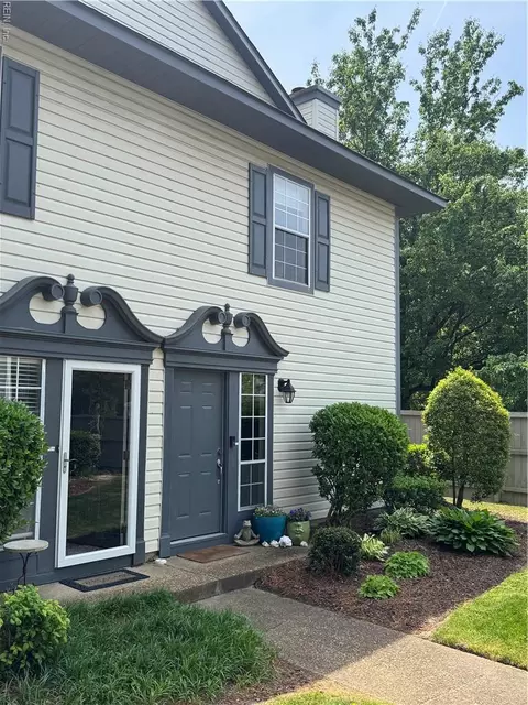 407 Chatterton Dr, Virginia Beach, VA 23454