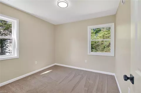 Bedroom - 11 Farrington Pl, Hampton, VA 23663 photo 1 of 5