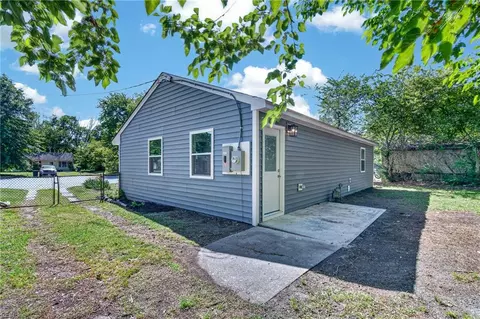 Exterior - 11 Farrington Pl, Hampton, VA 23663 photo 5 of 8