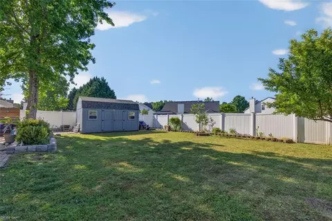 Exterior - 2 Kaitlyn Cir, Hampton, VA 23666 photo 8 of 9