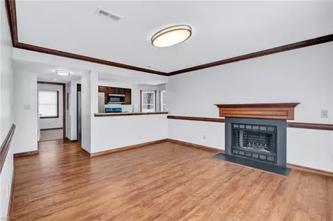 Living - 16 Academy Ln, Hampton, VA 23669 photo 4 of 4