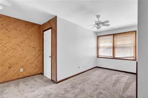 Bedroom - 16 Academy Ln, Hampton, VA 23669 photo 6 of 6