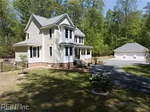 7563 S Shore Dr, Gloucester, VA 23061
