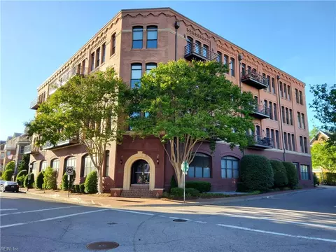 230 W Tazewell St #208, Norfolk, VA 23510