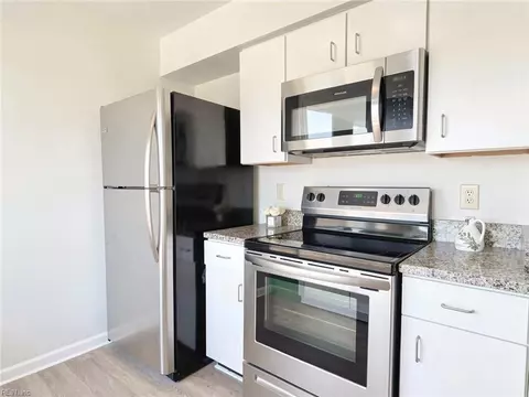 Kitchen - 217 Eaton St, Hampton, VA 23669 photo 8 of 11