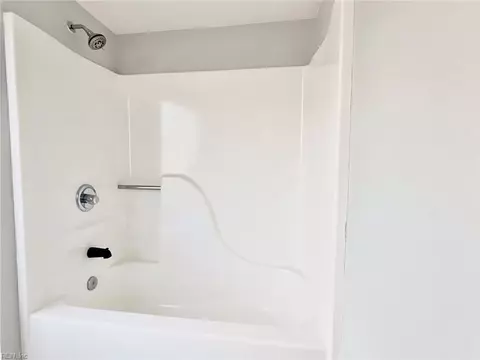 Bath - 217 Eaton St, Hampton, VA 23669 photo 1 of 2
