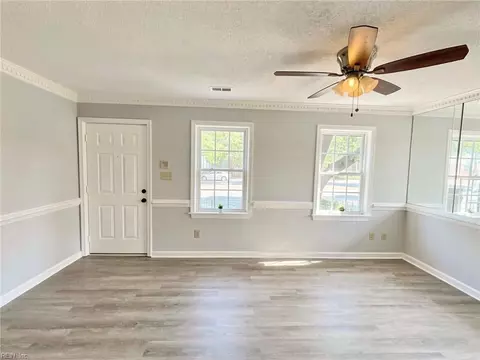 Living - 217 Eaton St, Hampton, VA 23669 photo 3 of 5