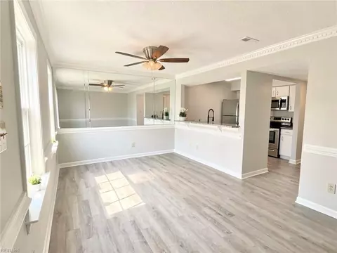Living - 217 Eaton St, Hampton, VA 23669 photo 2 of 5