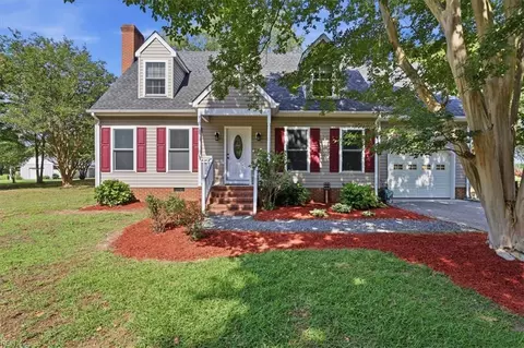 230 Chick Cove Dr, Hardyville, VA 23070