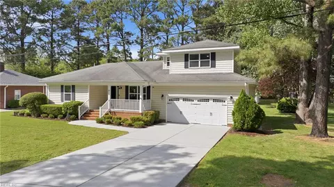 912 Norfleet Rd, Virginia Beach, VA 23464