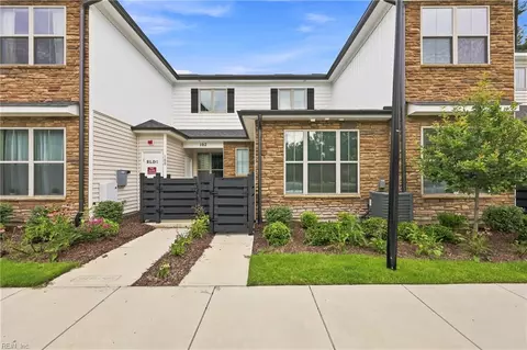 102 Kathy Ann Way W, Carrollton, VA 23314