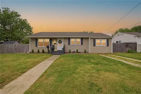 5544 Aragon Dr, Virginia Beach, VA 23455