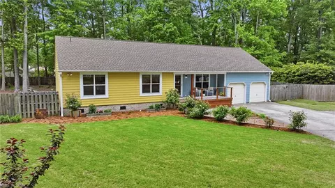 3288 Edinburgh Dr, Virginia Beach, VA 23452