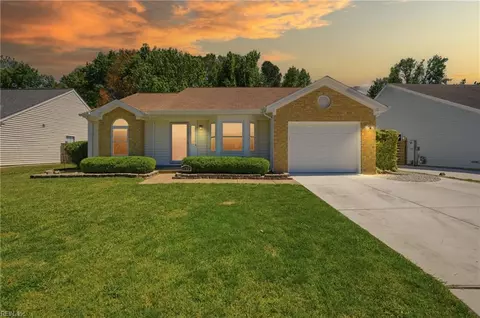 1792 Pathfinder Dr, Virginia Beach, VA 23454