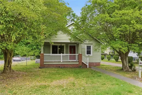Exterior - 801 Gloucester St, Hampton, VA 23661 photo 2 of 3