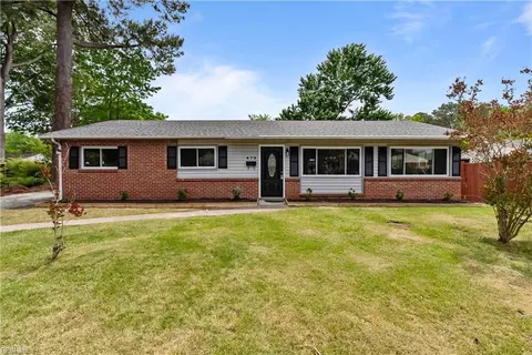 472 Appian Ave, Virginia Beach, VA 23452