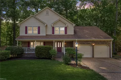 112 Bellows Pl, Yorktown, VA 23693
