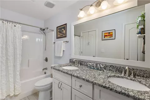 Bath - 38 Thomas Nelson Dr, Hampton, VA 23666 photo 2 of 4