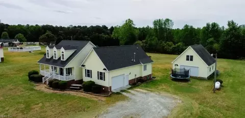21262 Buckhorn Quarter Rd, Courtland, VA 23837