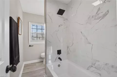 Bath - 804 Teach St, Hampton, VA 23661 photo 1 of 3