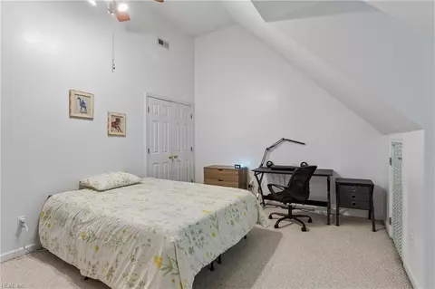 Bedroom - 10161 Deer Trace Ln, Gloucester, VA 23061 photo 4 of 7