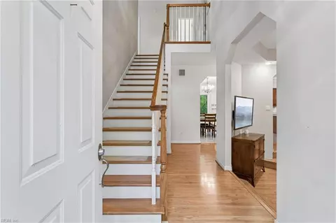 Entry Way - 10161 Deer Trace Ln, Gloucester, VA 23061 photo 1 of 4