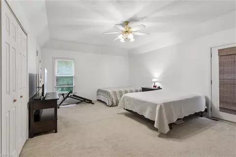 Bedroom - 10161 Deer Trace Ln, Gloucester, VA 23061 photo 1 of 7