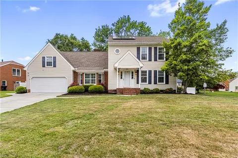 5557 Del Park Ave, Virginia Beach, VA 23455
