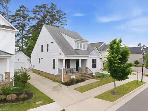 1435 Waltham Ln, Newport News, VA 23608