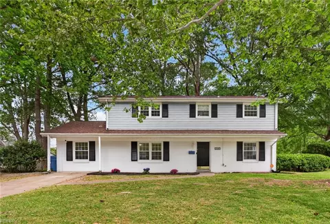 5540 Whirlaway Rd, Virginia Beach, VA 23462