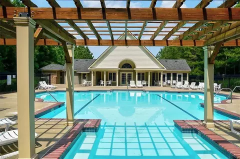 227 Wildlife Trce, Chesapeake, VA 23320