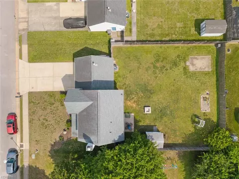 View/Area - 10 Old Pond Ct, Hampton, VA 23666 photo 3 of 4