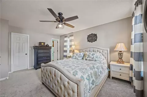 Bedroom - 10 Old Pond Ct, Hampton, VA 23666 photo 7 of 8