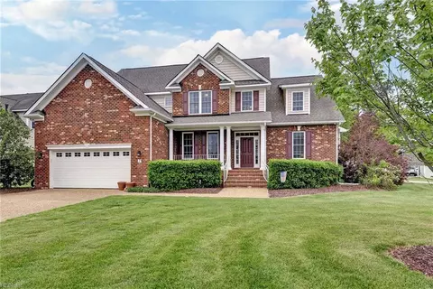 7 Elm St, Poquoson, VA 23662