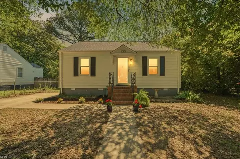 10 Brentwood Dr, Hampton, VA 23669