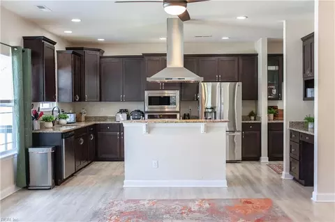 Kitchen - 43 Cavalier Rd, Hampton, VA 23669 photo 3 of 8